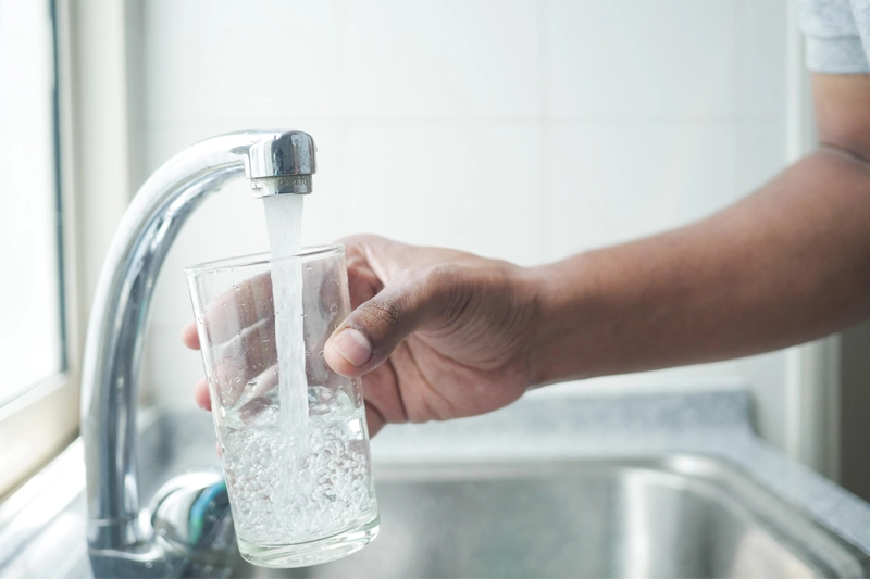 Ist Leitungswasser gesund? Die wichtigsten Fakten zur Trinkwasserqualität